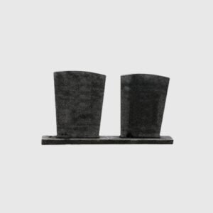 Dubbel grafmonument met Zuilen