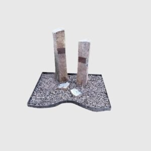 Natuurlijk grafmonument met Basalt zuilen