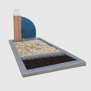 Glazen grafmonument met meerpaal