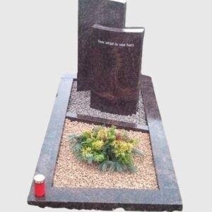 Bijzondere grafsteen met omranding-18